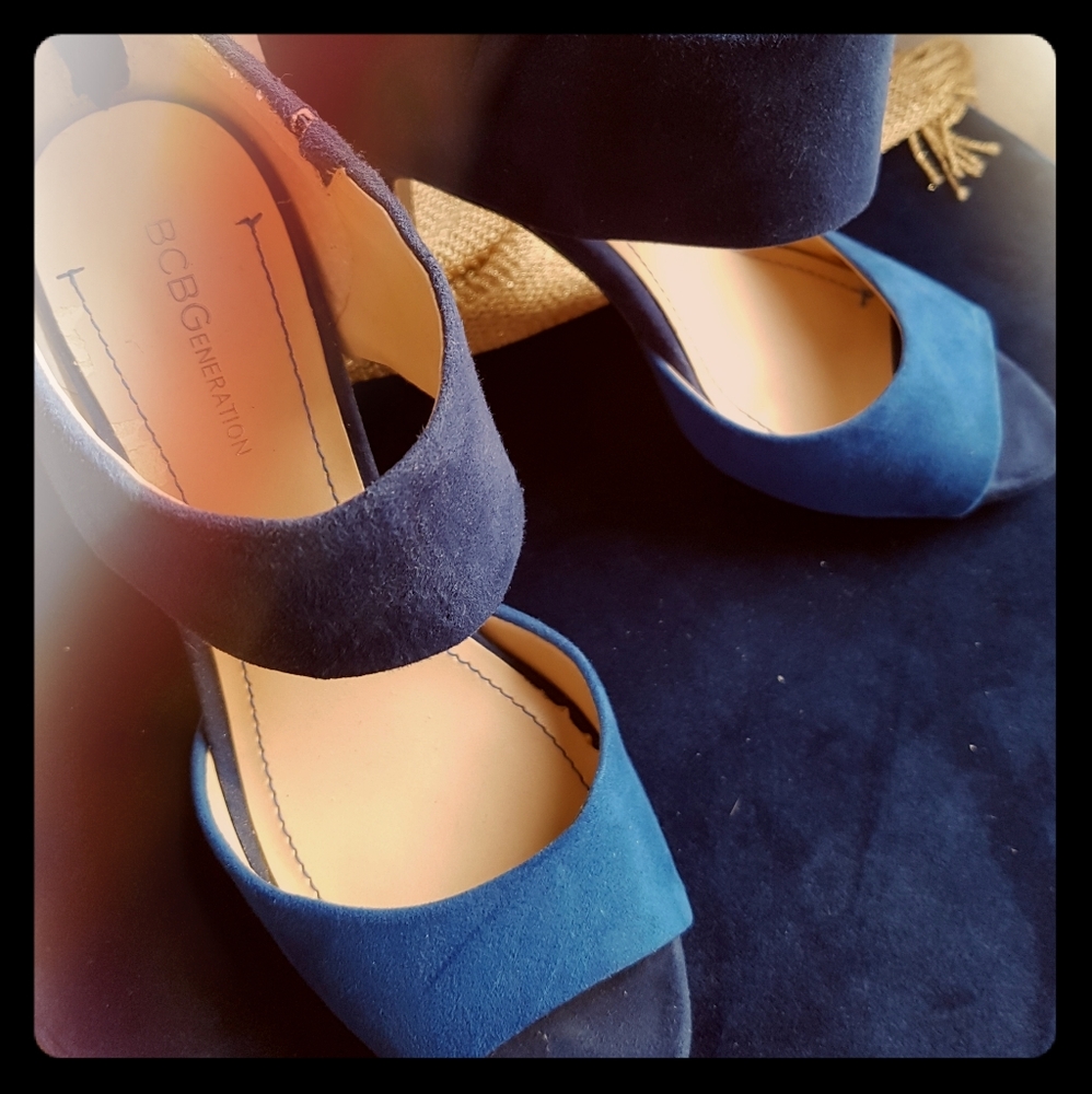 BCBG pumps